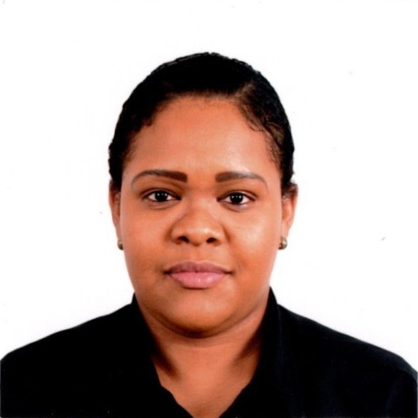 Photo of Ray Ann Chin